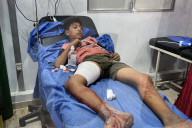 Gazans bring wounded and dead to Al-Awda hospital