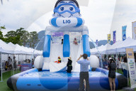 Children Beat The Heat At Seoul Summer Beach In Gwanghwamun