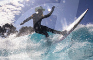 Blakey Johnston surfs 4,000 waves in 25 days, a new world record