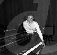 Gilbert Becaud