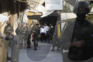 Israeli settlers on Palestinian side of Hebron's old city