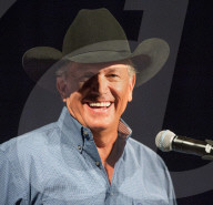 George Strait announces Vegas shows