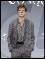 King & Conqueror  premiere