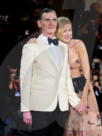 PEOPLE - Venedig Filmfestival: Roter Teppich für den Film "Jay Kelly"