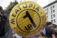 PETA to 'Barbecue' a 'Dog'