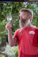 Meet the water sommeliers: they believe H?O can rival wine ñ but would you pay £19 a bottle?