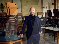 Actor and tv presenter Sir Tony Robinson