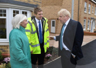 Nadine Dorries defects to Reform