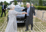 Nadine Dorries defects to Reform