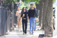 *PREMIUM-EXCLUSIVE* Love Brewing? Harry Styles & Zoë Kravitz Keep Cozy on Coffee Outing