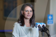 Assembly Annalena Baerbock Briefs Press After Taking Oath Of Office