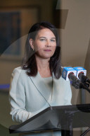 Assembly Annalena Baerbock Briefs Press After Taking Oath Of Office