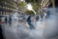Anti government protests in Paris turn violent