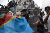 Anti government protests in Paris turn violent