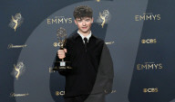 PEOPLE - Der 15-jährige „Adolescence“-Star Owen Cooper schreibt Geschichte als jüngster männlicher Emmy-Gewinner aller Zeiten