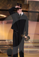 PEOPLE - Der 15-jährige „Adolescence“-Star Owen Cooper schreibt Geschichte als jüngster männlicher Emmy-Gewinner aller Zeiten