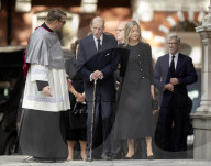 Die britischen Royals bei der Überführung des Sarges der verstobenen Herzogin von Kent in die Westminster Abbey