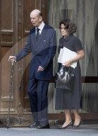 Die britischen Royals bei der Überführung des Sarges der verstobenen Herzogin von Kent in die Westminster Abbey