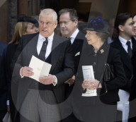 Die britischen Royals bei der Trauerfeier für die Herzogin von Kent in London