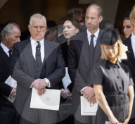 Die britischen Royals bei der Trauerfeier für die Herzogin von Kent in London