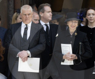 Die britischen Royals bei der Trauerfeier für die Herzogin von Kent in London