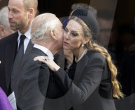 Die britischen Royals bei der Trauerfeier für die Herzogin von Kent in London