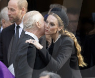 Die britischen Royals bei der Trauerfeier für die Herzogin von Kent in London