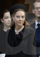Die britischen Royals bei der Trauerfeier für die Herzogin von Kent in London