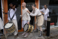 ‘The storm for Lear is inside him’: Crossing choppy seas to bring Shakespeare to Isles of Scilly