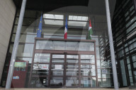 French Mayors Fly Palestinian Flags Despite Government Orders
