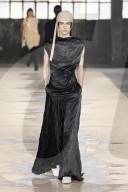 MODE - Mailand Fashion Week Frühling Sommer 2026: Boss