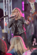 Sheryl Crow Performs Live On NBCs Today At Rockefeller Plaza