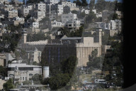 Israeli authorities close West Bank mosque during Yom Kippur