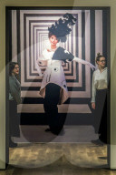 Cecil Beaton's Fashionable World Photo Call