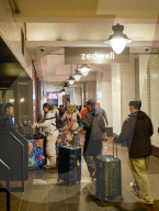 Zedwell Capsule Hotel