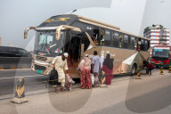 Dangerous Stops And Pedestrian Risks On Mayor Hanif Flyover In Dhaka