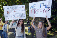 Thousands protest Trump in New Jersey