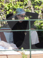 PREMIUM EXCLUSIVE: *PREMIUM-EXCLUSIVE* *MUST CALL FOR FEES*?It's Family Time for the American actress Anne Hathaway relaxing after filming 'The Devil Wears Prada 2' out in Portofino.
