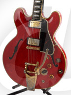 Oasis break-up guitar sets record sale price