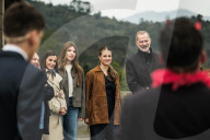 Felipe, Letizia, Leonor und Sofia besuchen das Musterdorf 2025 Valdesoto