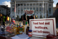 Food drive for local food banks as SNAP funding set to lapse