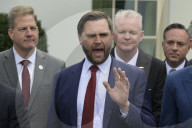 DC: VP Vance hold a Gov. Shutdown stakeout