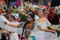 Annual Dia De Muertos Parade