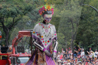 Annual Dia De Muertos Parade