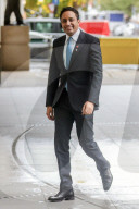 Sunday With Laura Kuenssberg