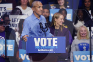 Barack Obama Campaigns for Sherrill