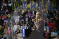 Barack Obama Campaigns for Sherrill