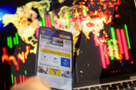 Ryanair Raises Passenger Outlook