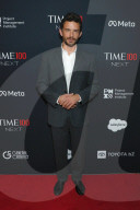 PEOPLE - Jonathan Baily ist zum Sexiest Man Alive gekürt worden