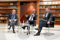 German Foreign Minister meets Foreign Press